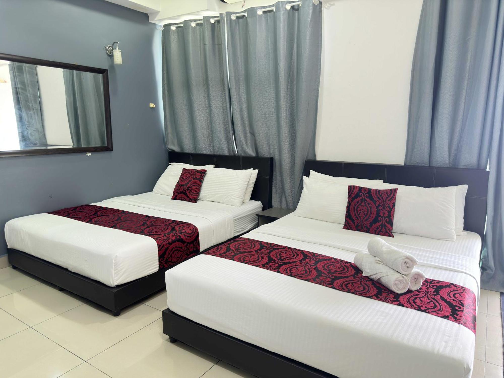 Cahaya Qaira Homestay @ D'Perdana コタバル エクステリア 写真