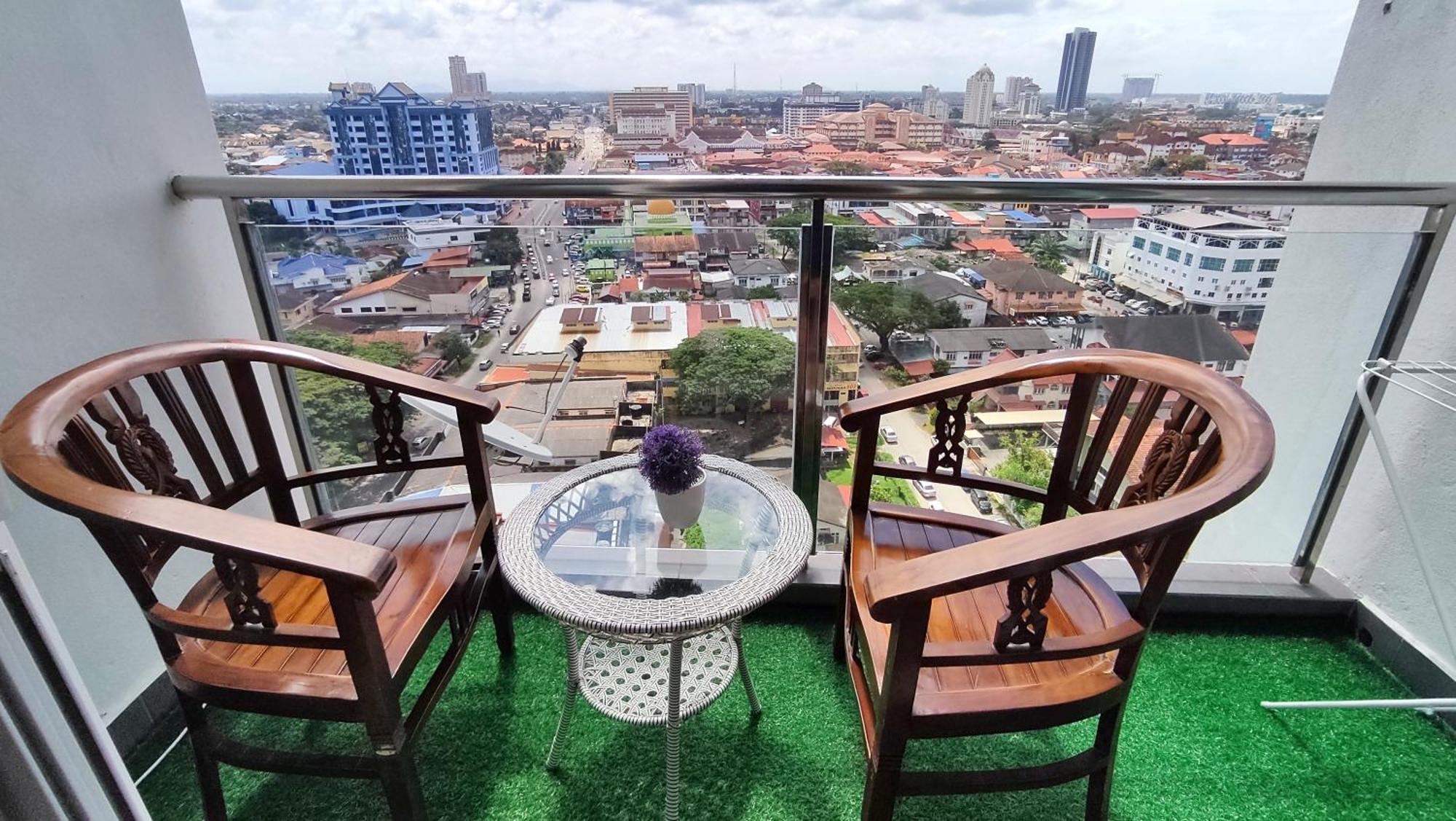 Cahaya Qaira Homestay @ D'Perdana コタバル エクステリア 写真