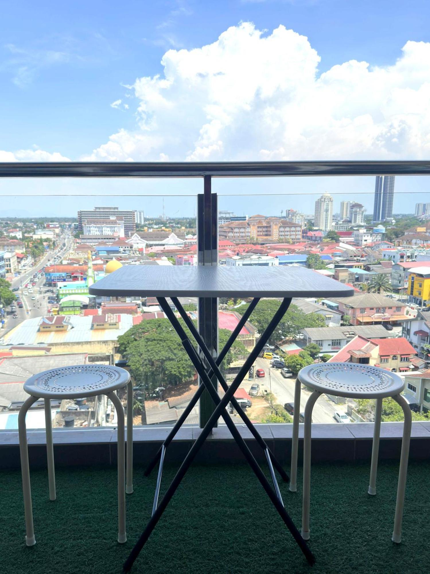 Cahaya Qaira Homestay @ D'Perdana コタバル エクステリア 写真