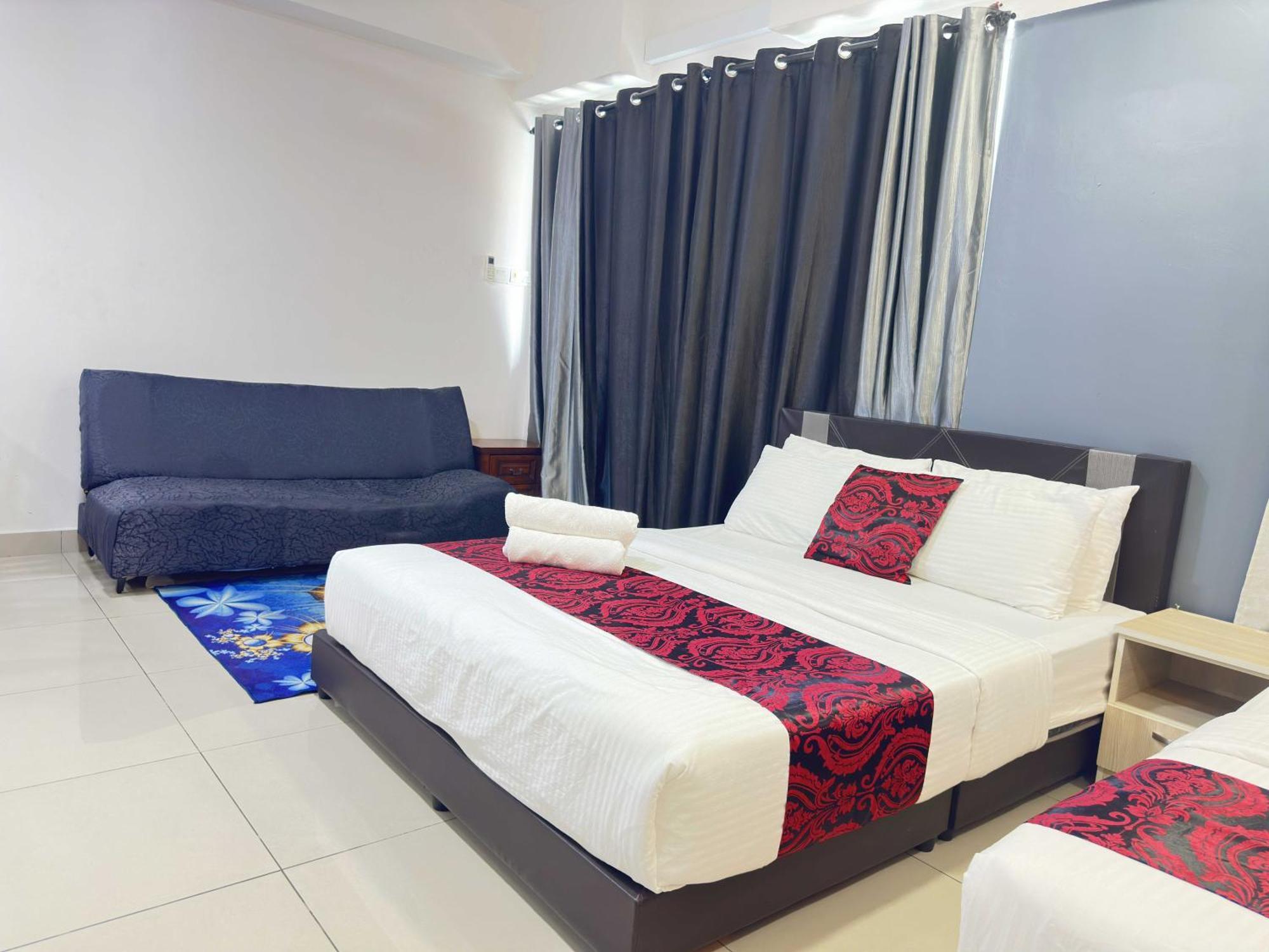 Cahaya Qaira Homestay @ D'Perdana コタバル エクステリア 写真