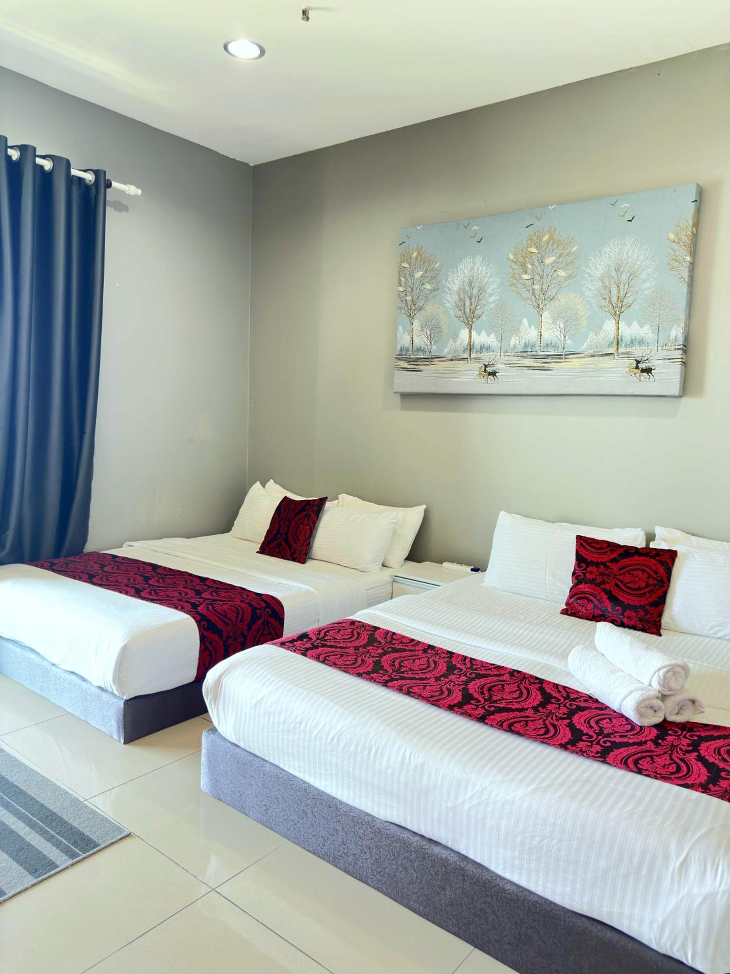 Cahaya Qaira Homestay @ D'Perdana コタバル エクステリア 写真