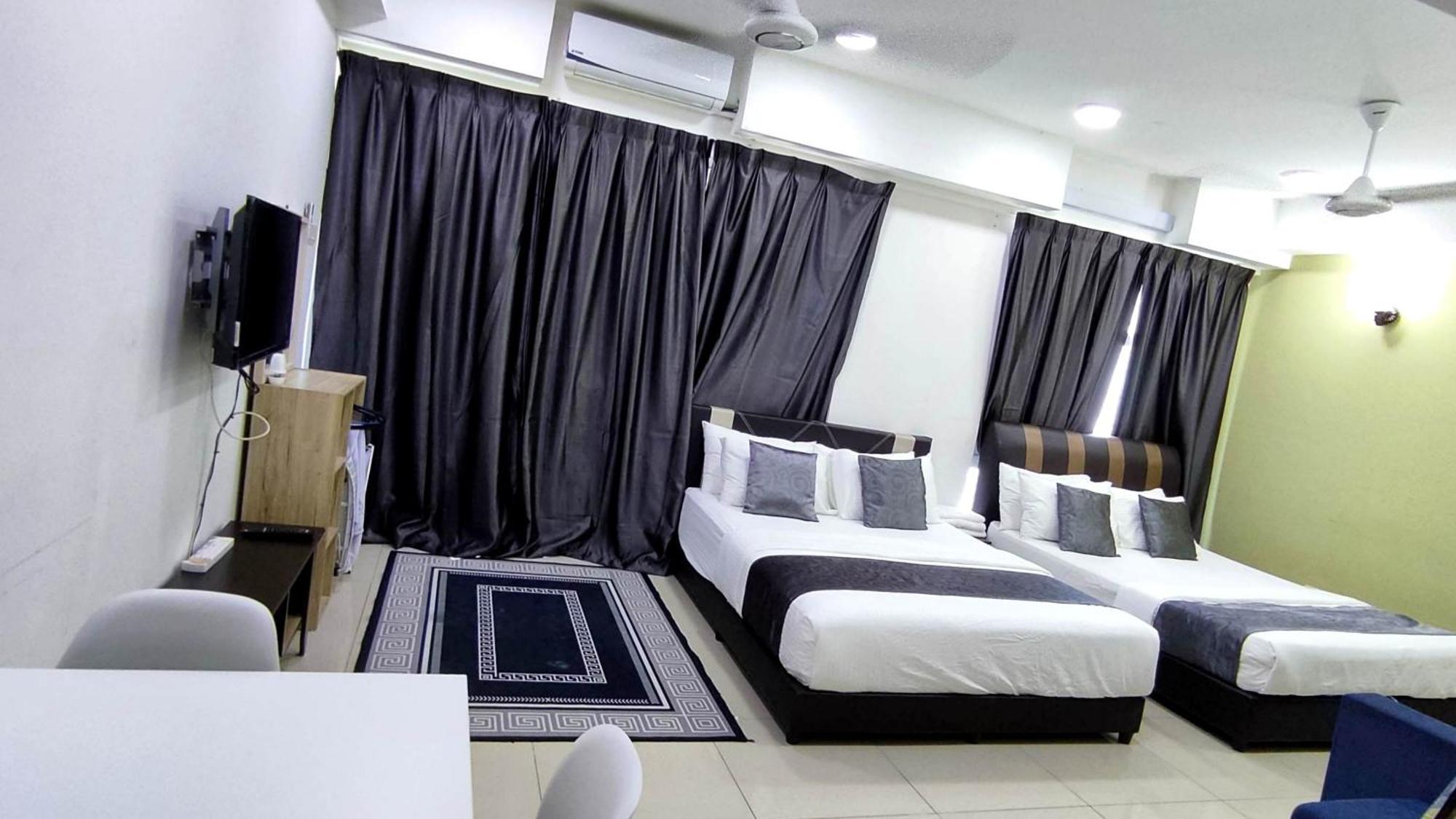 Cahaya Qaira Homestay @ D'Perdana コタバル エクステリア 写真